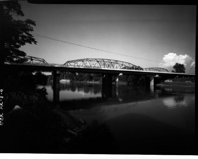 AR-8 Looking northeast, showing historic bridge behind new bridge